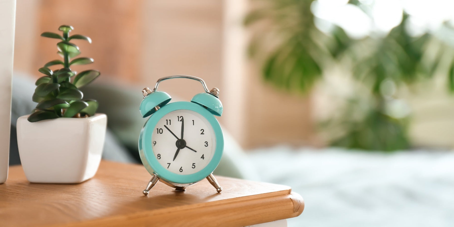 A Guide to Choosing the Perfect Table Clock for Your Home - Premier Clocks