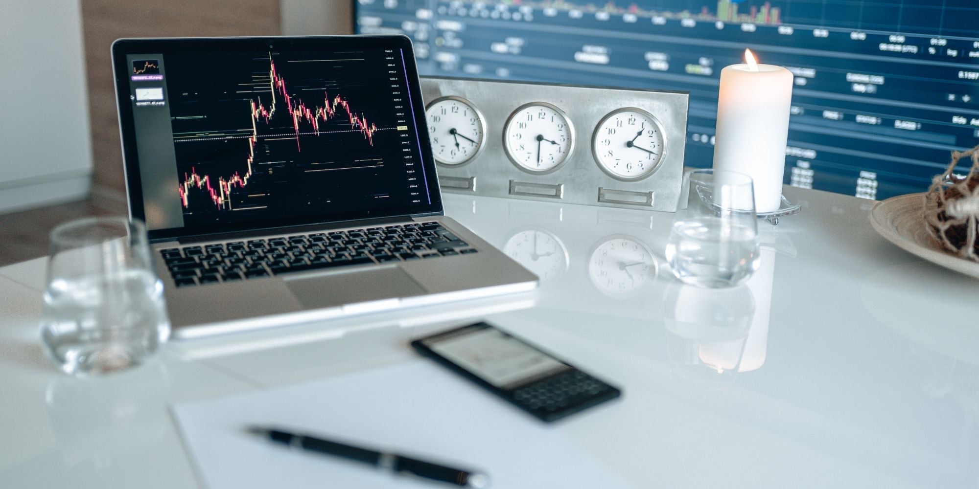 Desk Clocks and Productivity: How Your Workspace Impacts Your Day ...