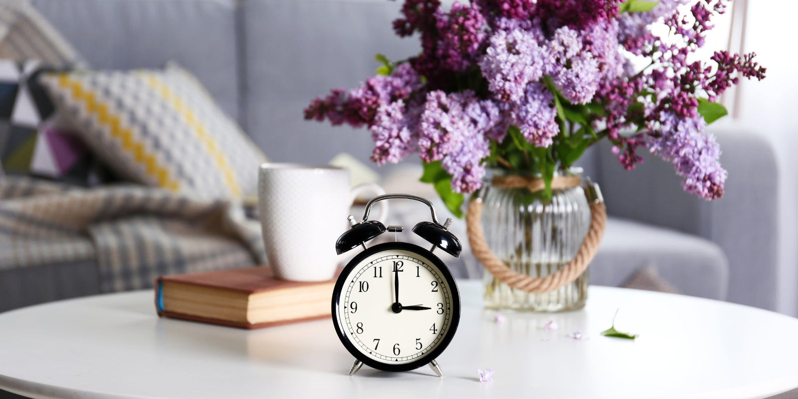 The Best Table Clocks for Living Room