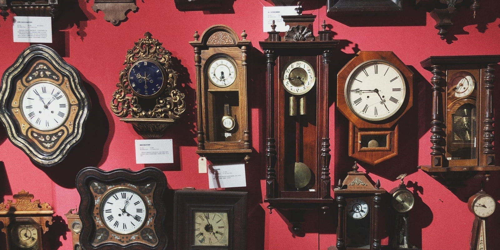 Exploring the Wall Clock with Pendulum Design