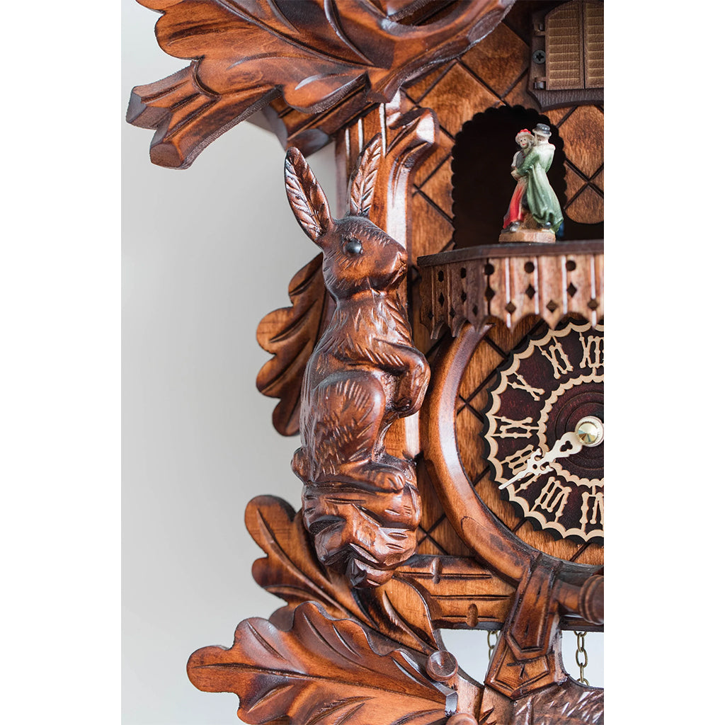Hermle Schwarzwald Cuckoo Clock figurines details - Premier Clocks